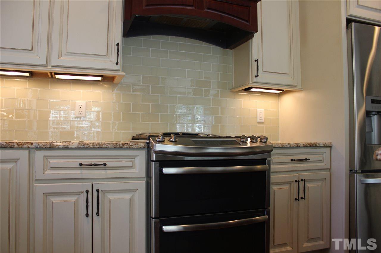 8500 Briarthorne Place Raleigh, NC 27613 - Photo 7 of 30