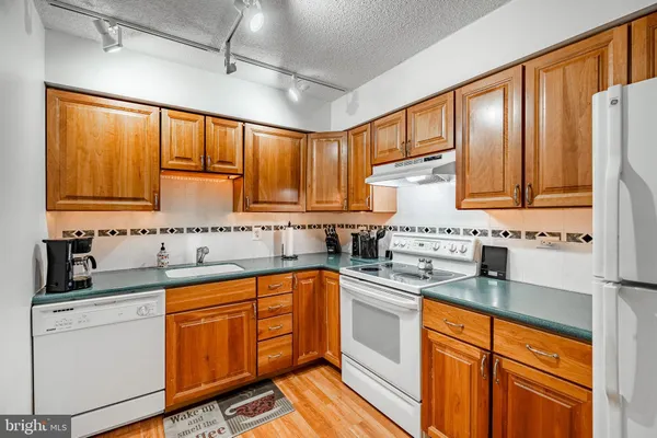 $299,000 | 20626 Valley Forge Circle, Unit 626, King of Prussia, PA 19406