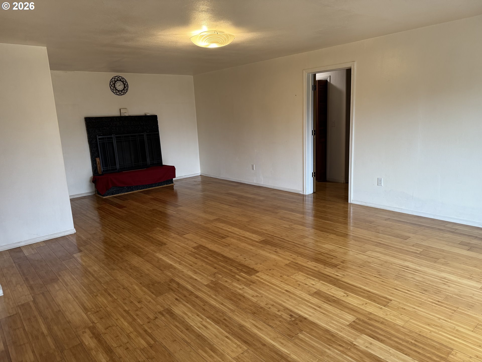 3330 Chester Street North Bend, OR 97459 - Photo 10 of 31