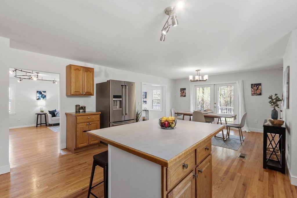 18 Gilman Road Billerica, MA 01862 - Photo 11 of 42 Gallery Image 11