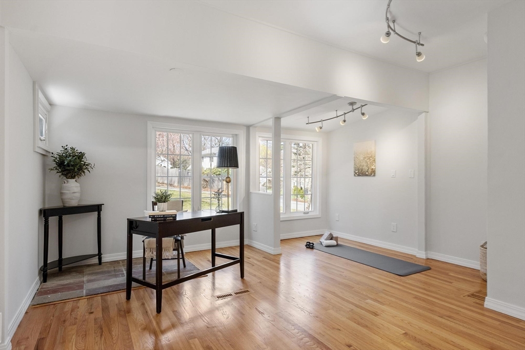 18 Gilman Road Billerica, MA 01862 - Photo 17 of 42 Gallery Image 17