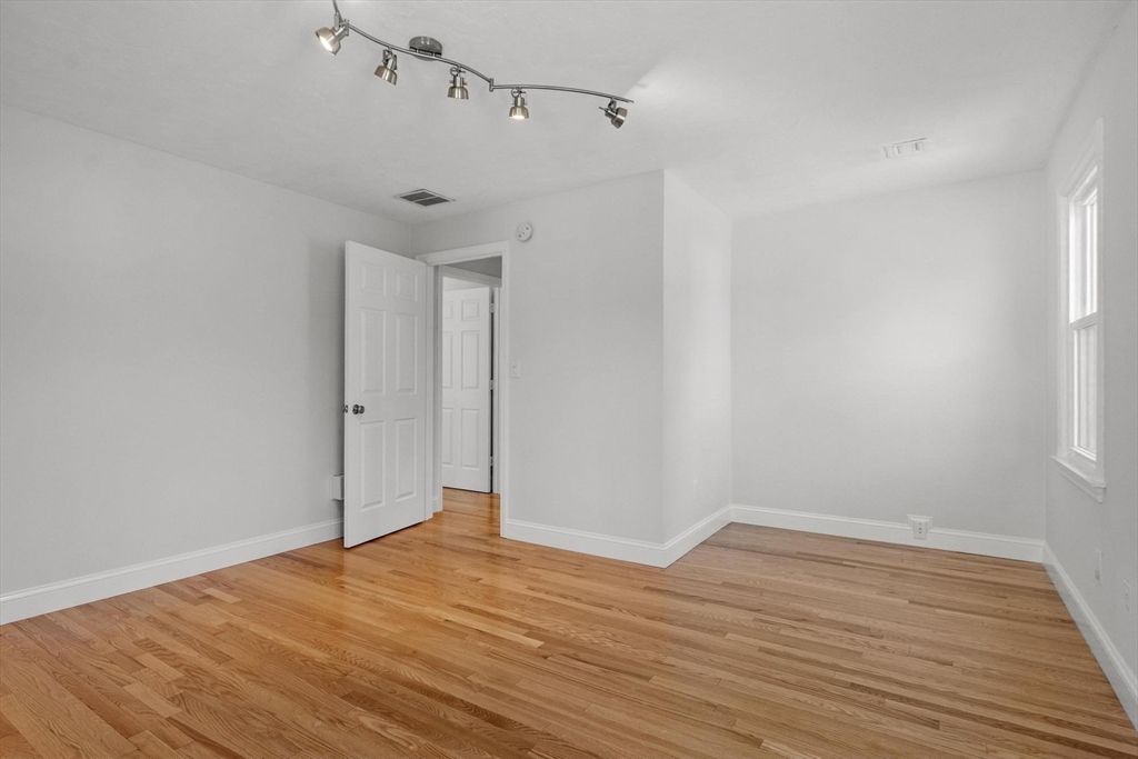 18 Gilman Road Billerica, MA 01862 - Photo 25 of 42 Gallery Image 25