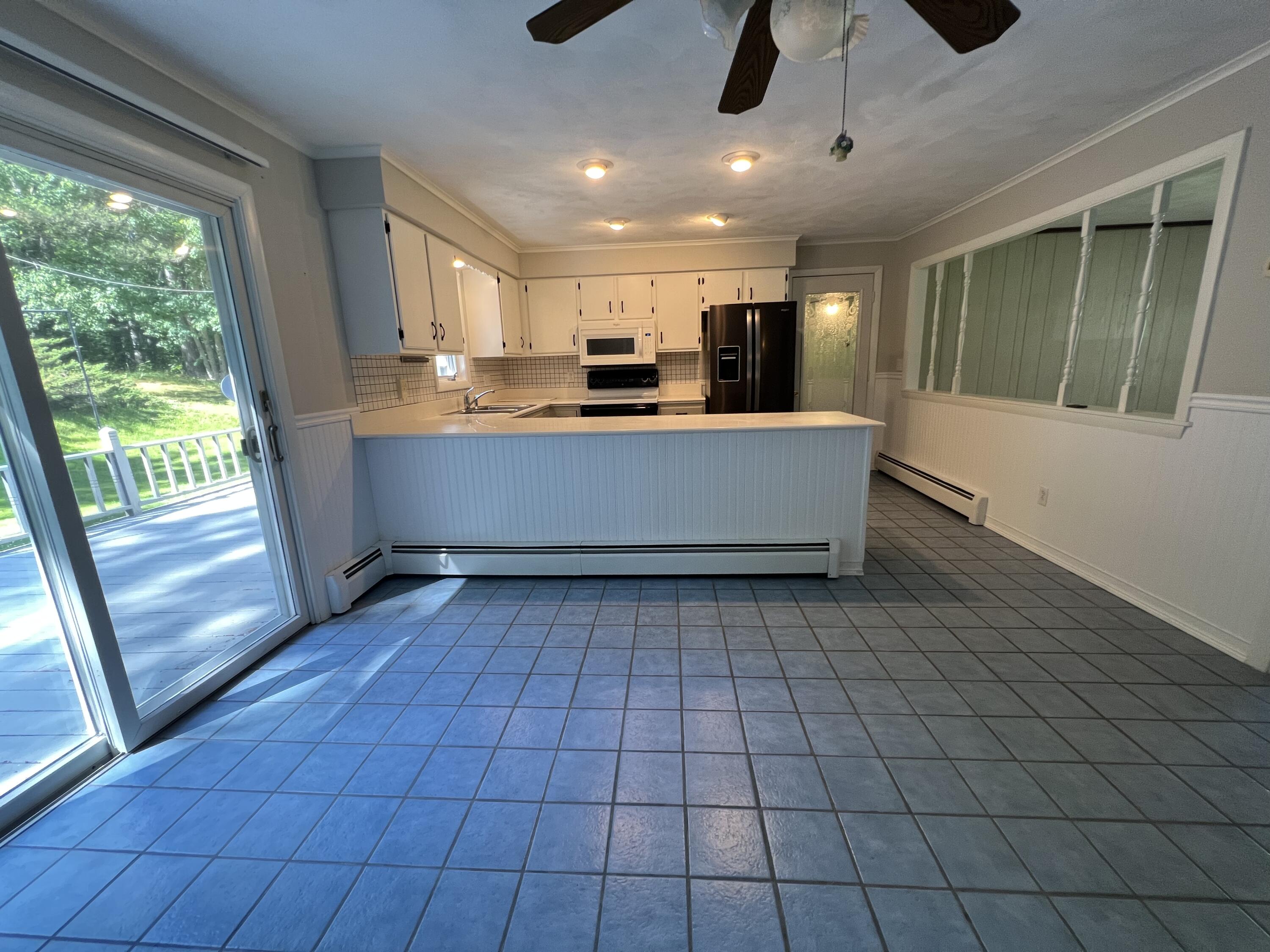 487 Belgrade Road Oakland, ME 04963 - Photo 15 of 60 15 Kitchen