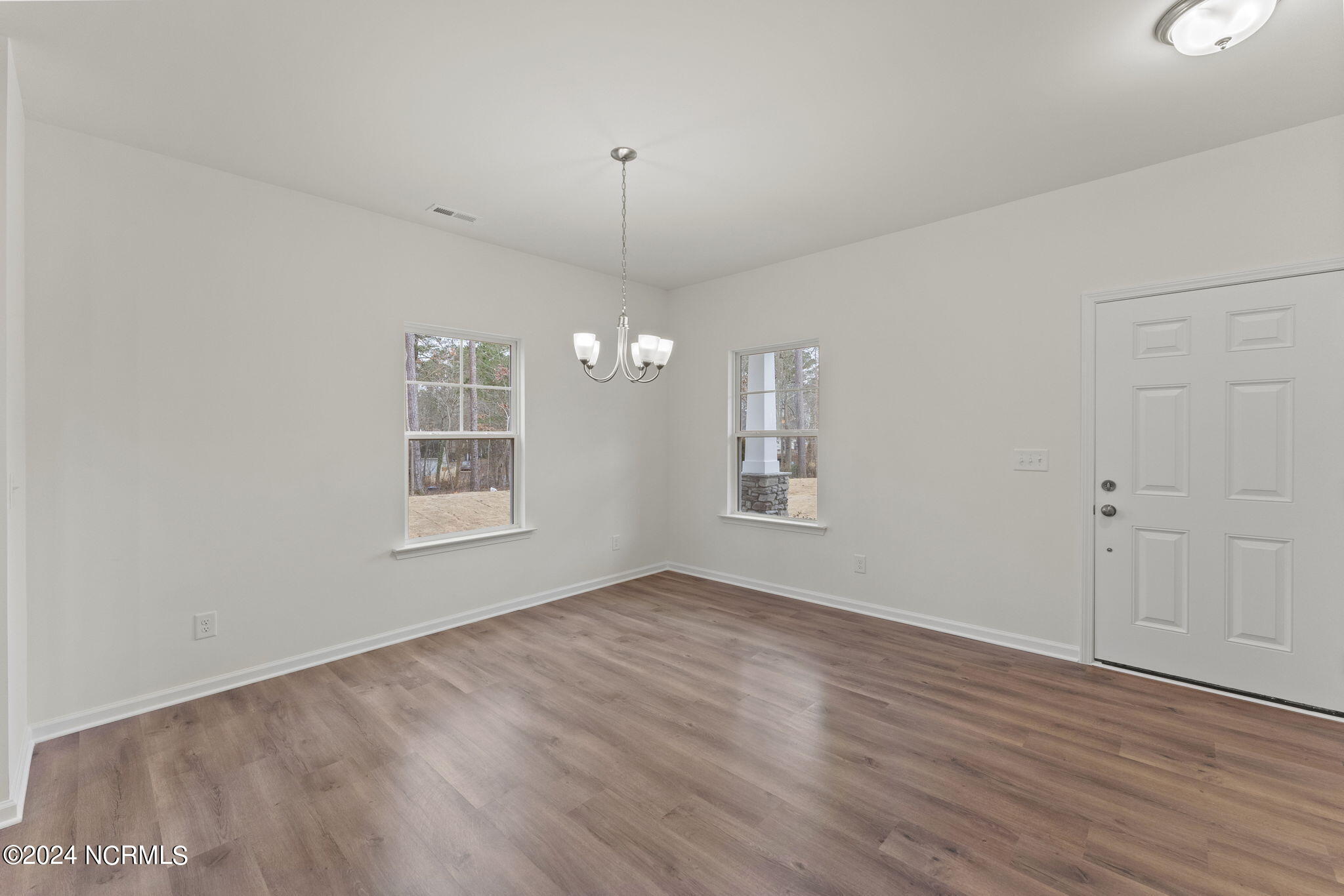 123 Sutherland Road Sanford, NC 27330 - Photo 4 of 26 6-web-or-mls-06