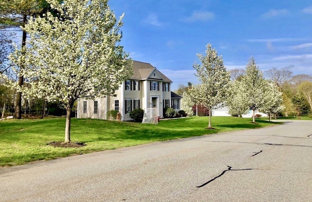 25 Parsons Hill Road Wenham, MA 01984 - Photo 4 of 42 Gallery Image 4