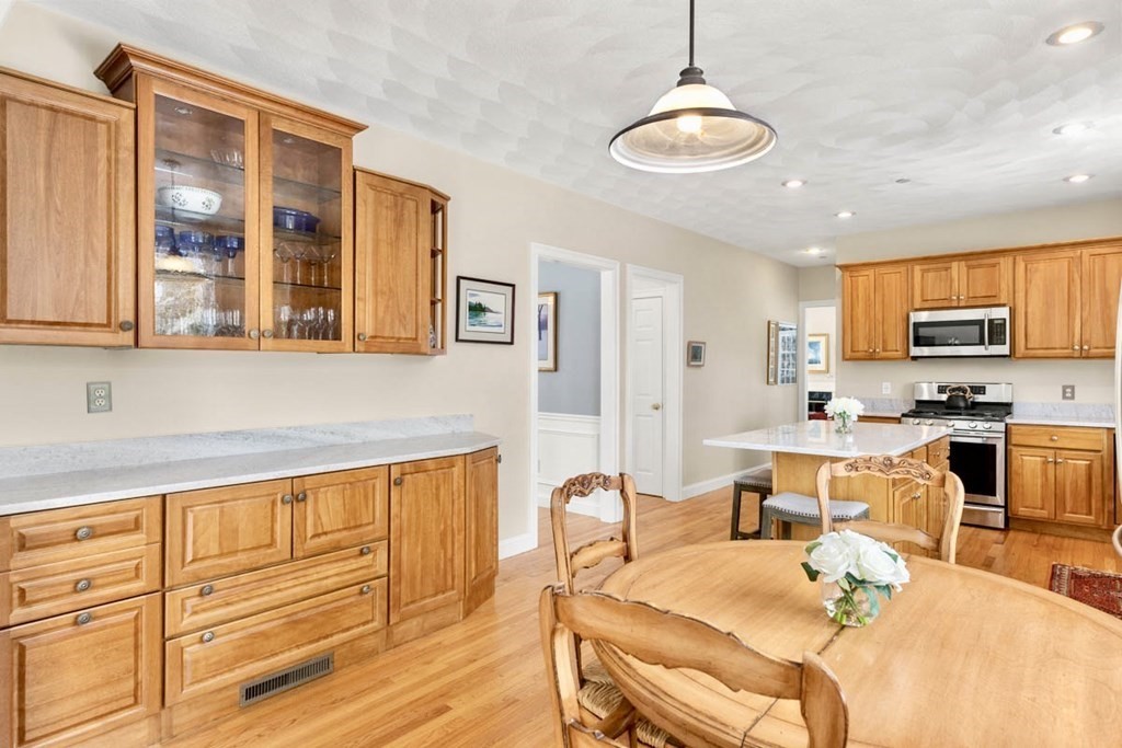 25 Parsons Hill Road Wenham, MA 01984 - Photo 10 of 42 Gallery Image 10