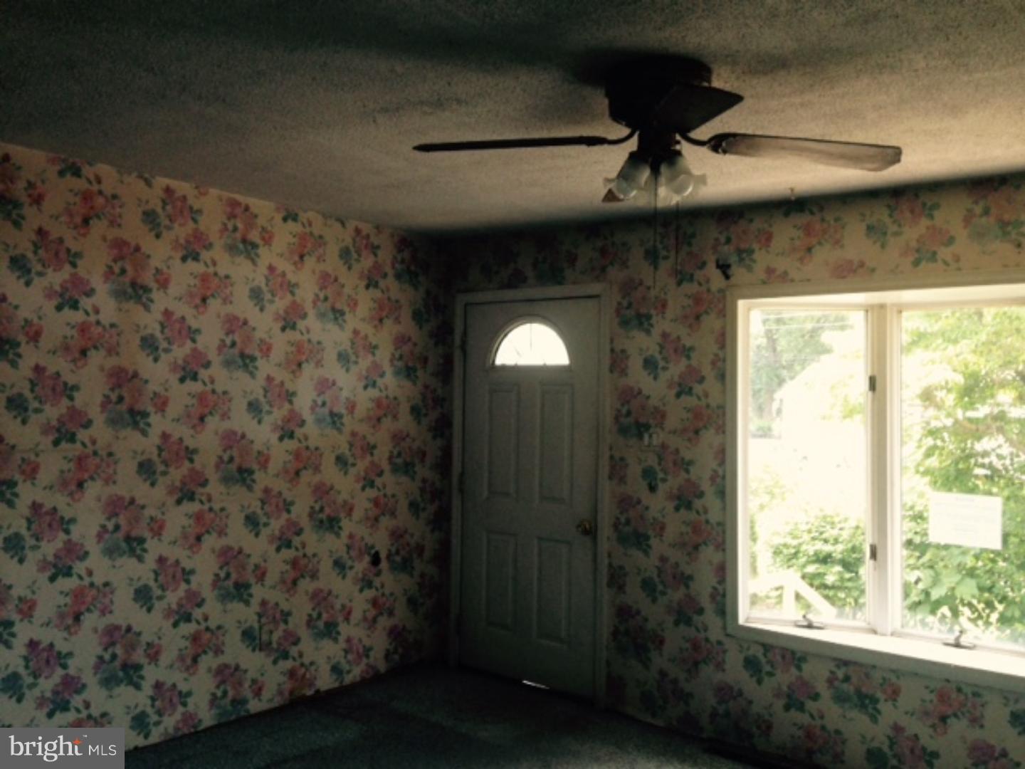 309 Rutgers Avenue Wenonah, NJ 08090 - Photo 5 of 23 Living Room