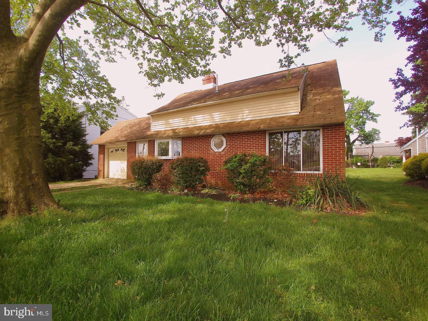 9320 Academy Road Philadelphia, PA 19114 - Photo 3 of 16 Gallery Image 3