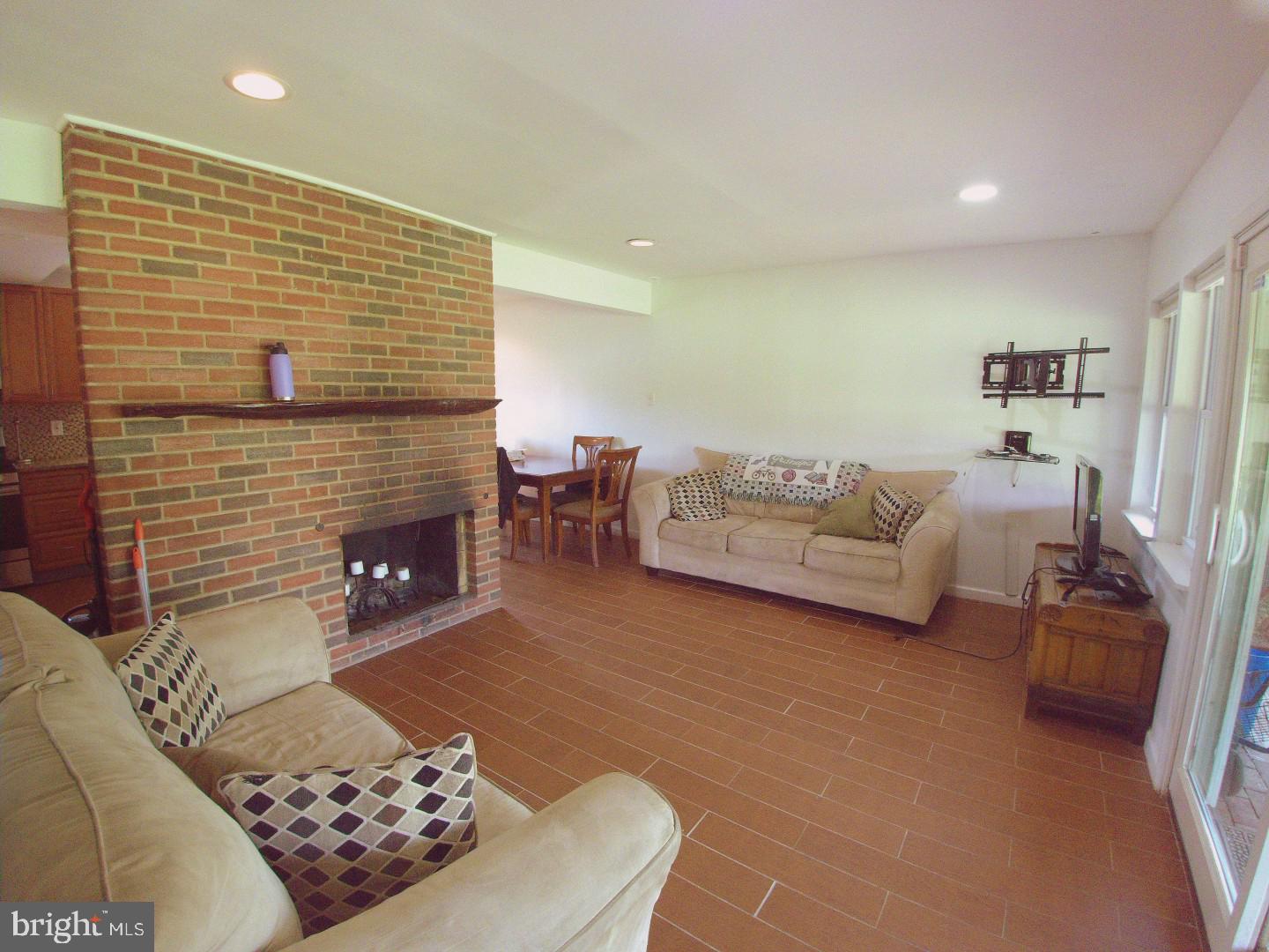 9320 Academy Road Philadelphia, PA 19114 - Photo 8 of 16 Gallery Image 8