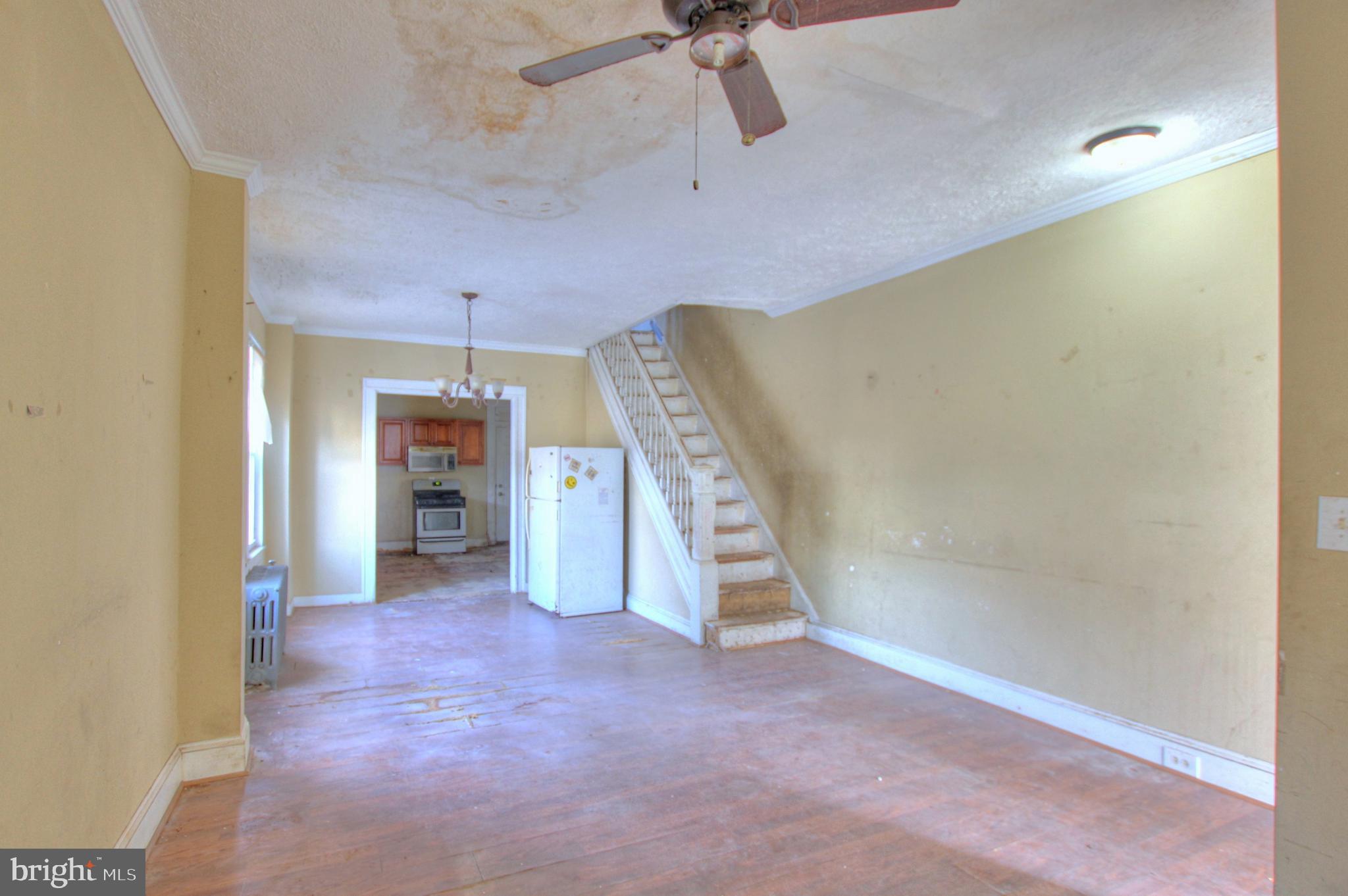 1413 North Rosedale Street Baltimore, MD 21216 - Photo 4 of 19 Dining area/Living room