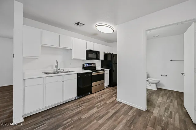 $1,399 | 3065 North 67th Avenue, Unit 222, Phoenix, AZ 85033