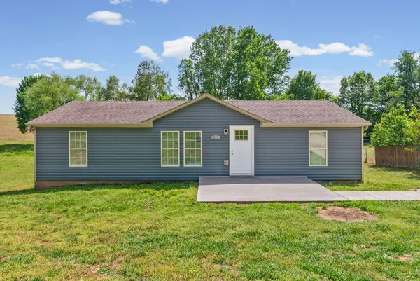 $1,200 | 221 Bumpus Mill Road, Oak Grove, KY 42262