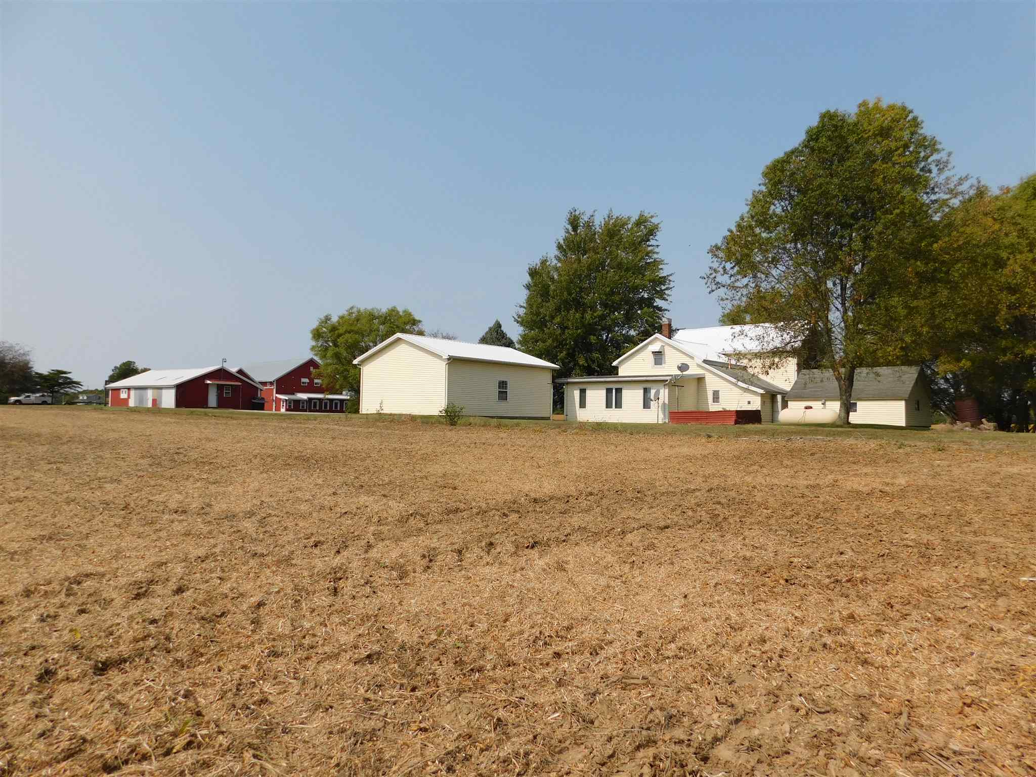 8479 East Division Road Akron, IN 46910 - Photo 6 of 34