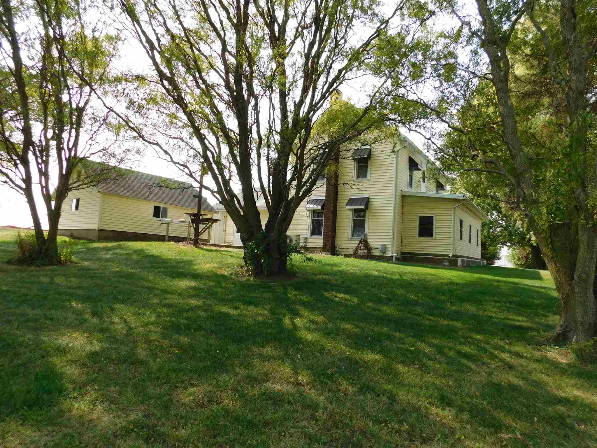 8479 East Division Road Akron, IN 46910 - Photo 7 of 34