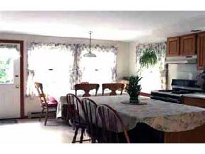 40 New Searles Road Nashua, NH 03062 - Photo 4 of 7