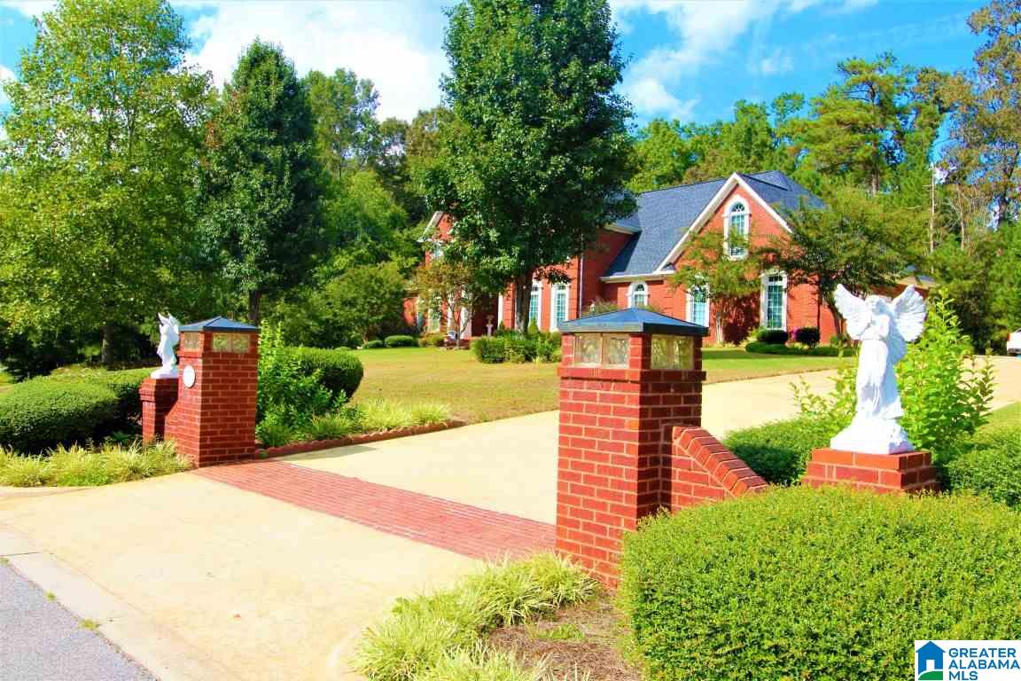 211 Lynnlee Way Heflin, AL 36264 - Photo 3 of 50