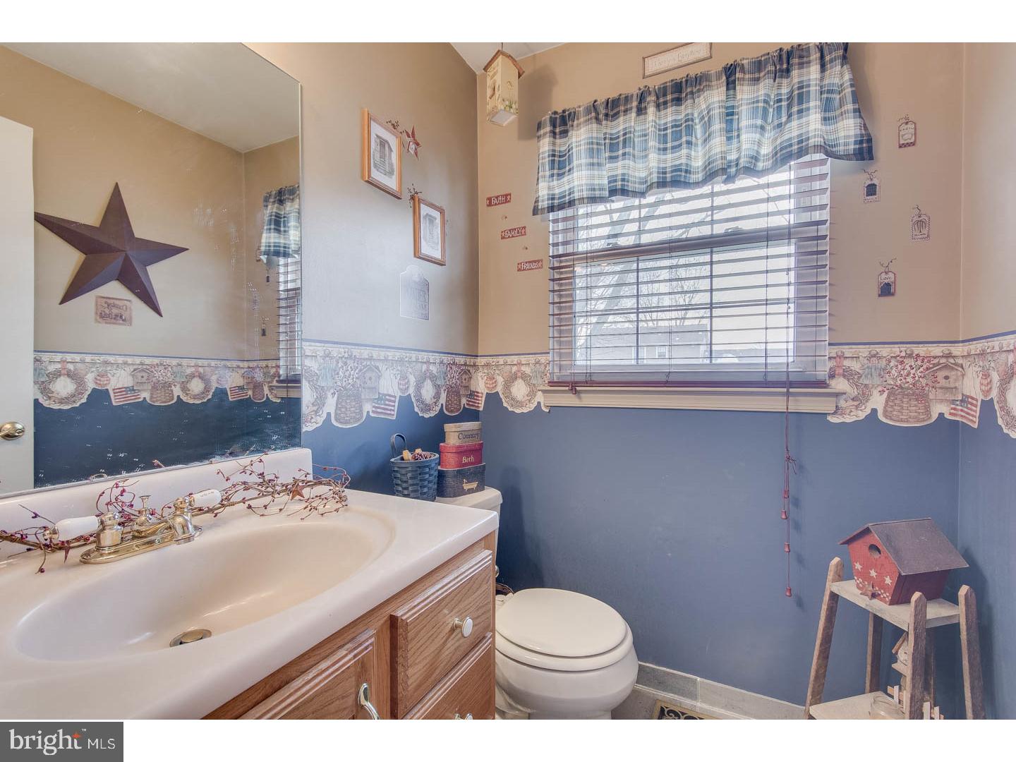 13 Dorado Road Clementon, NJ 08021 - Photo 13 of 24 Bathroom