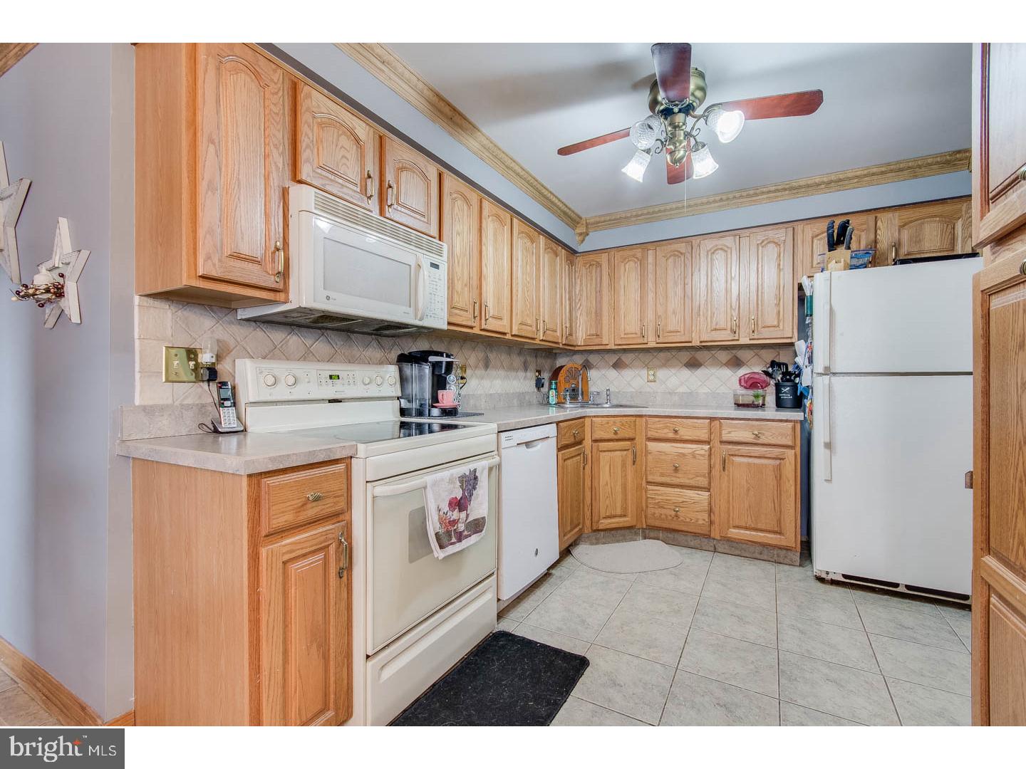 13 Dorado Road Clementon, NJ 08021 - Photo 10 of 24 Kitchen