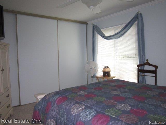 40345 Oak Tree Novi, MI 48375 - Photo 16 of 41 master closet.JPG