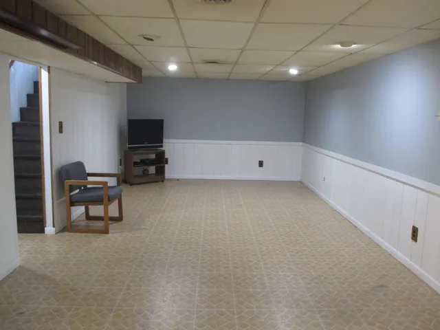 a view of room with workspace