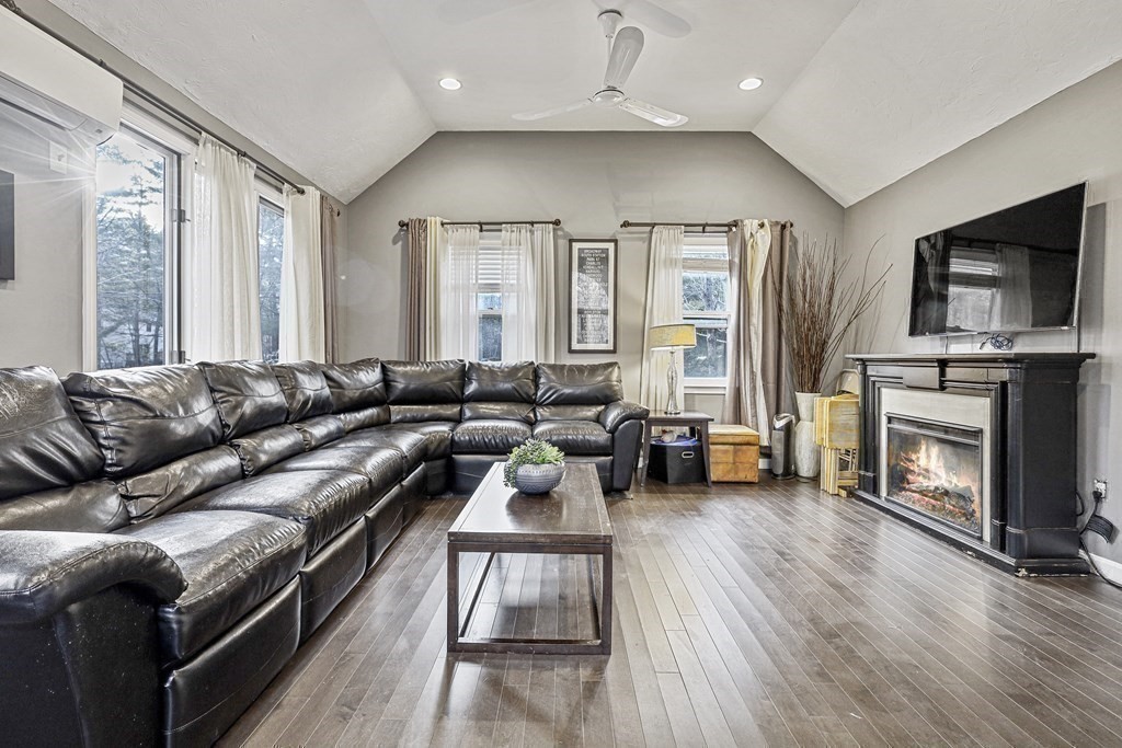 3 Michael Road Franklin, MA 02038 - Photo 18 of 38 Gallery Image 18