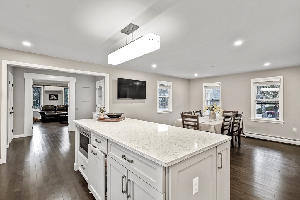3 Michael Road Franklin, MA 02038 - Photo 4 of 38 Gallery Image 4