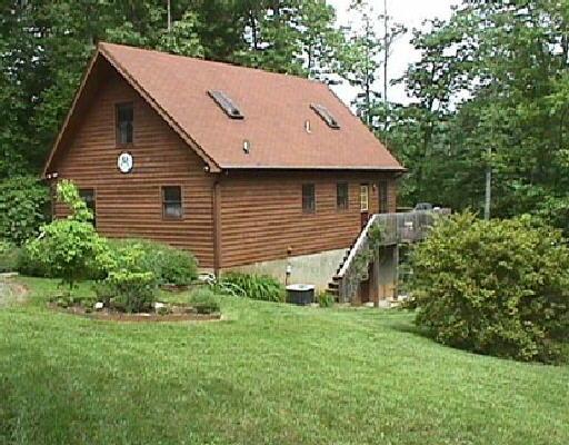 103 Plantation Road Huddleston, VA 24104 - Photo 1 of 4 Listing Photo