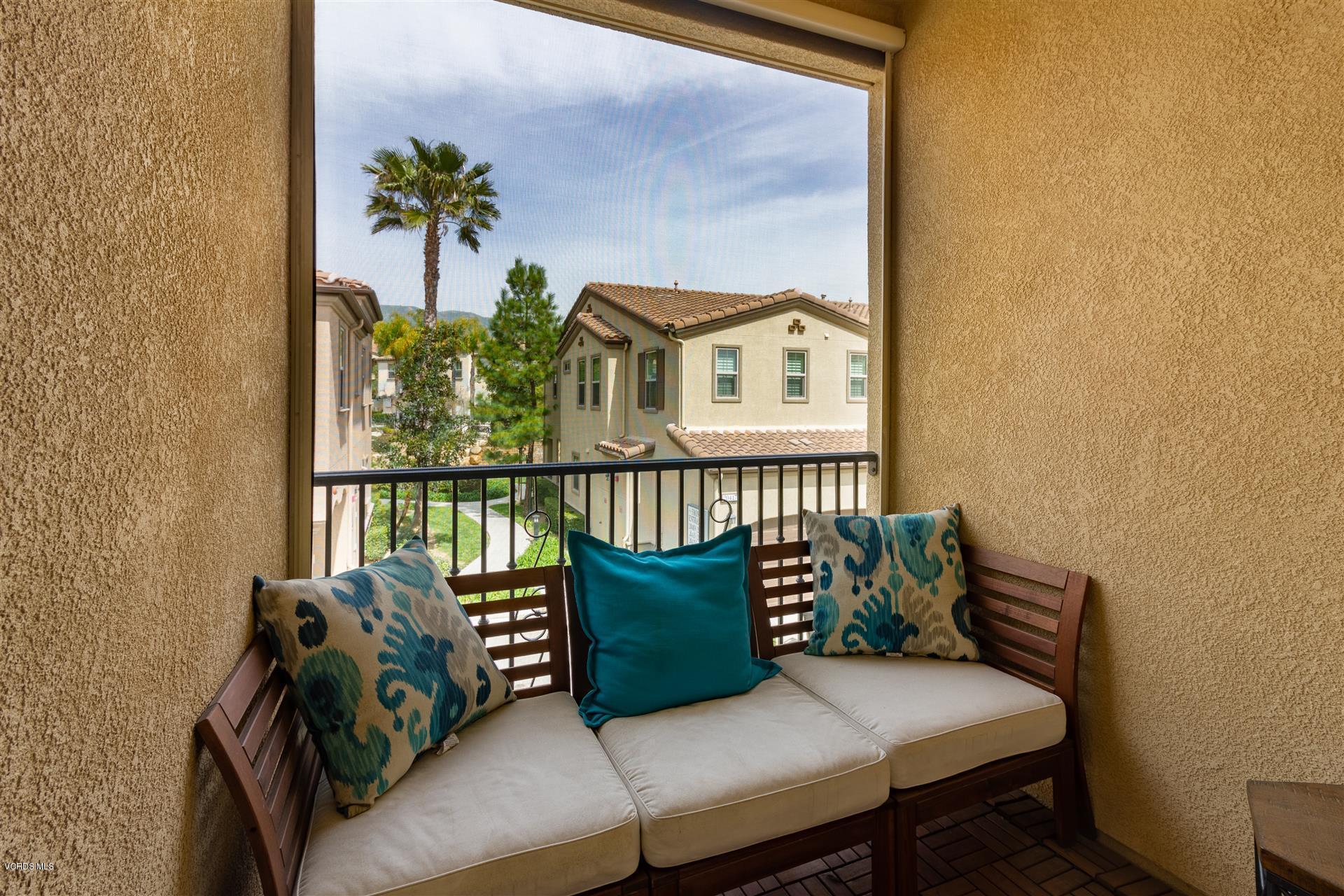 20422 Paseo Cresta Porter Ranch, CA 91326 - Photo 11 of 17 Balcony-5