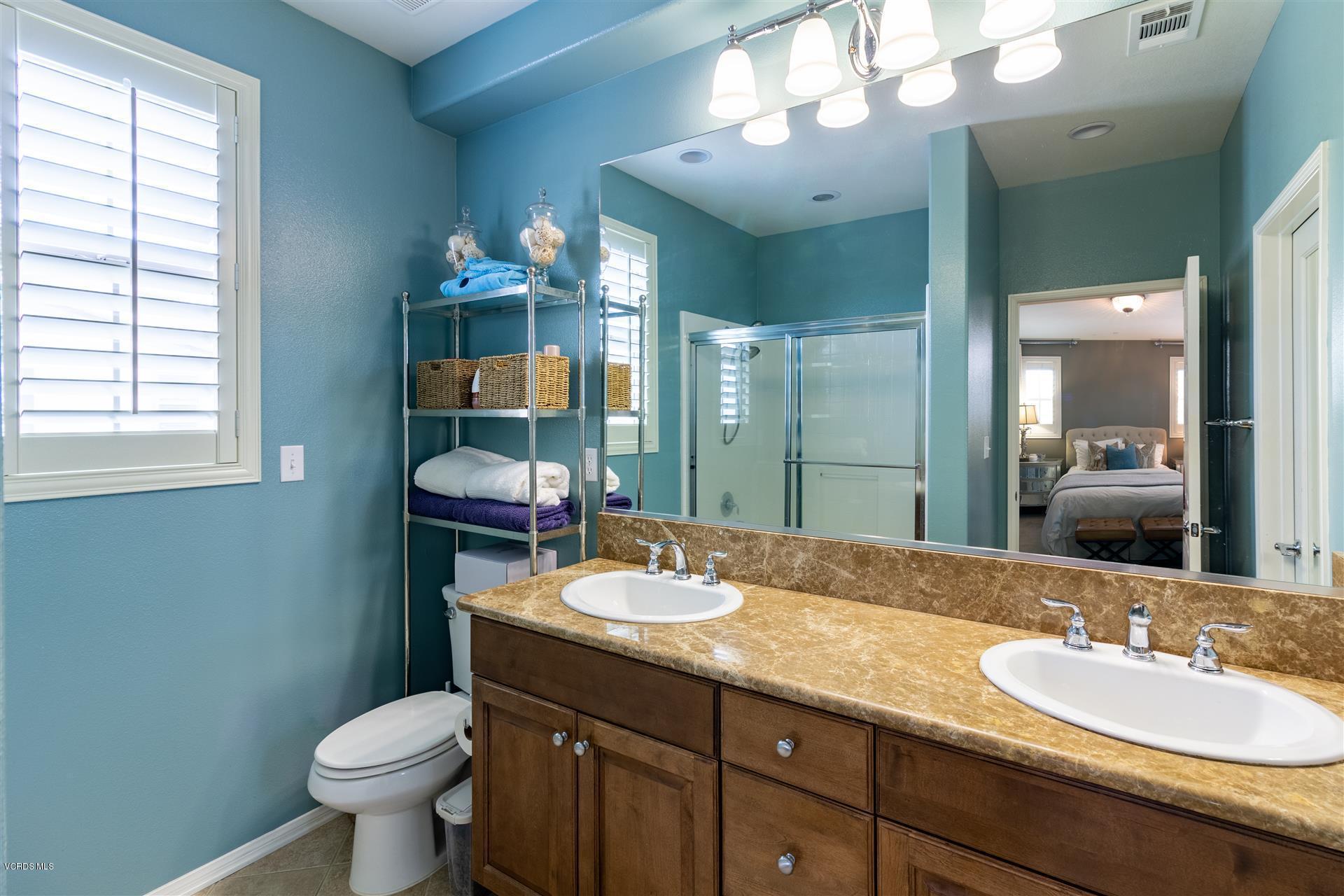 20422 Paseo Cresta Porter Ranch, CA 91326 - Photo 8 of 17 Master_Bathroom-10