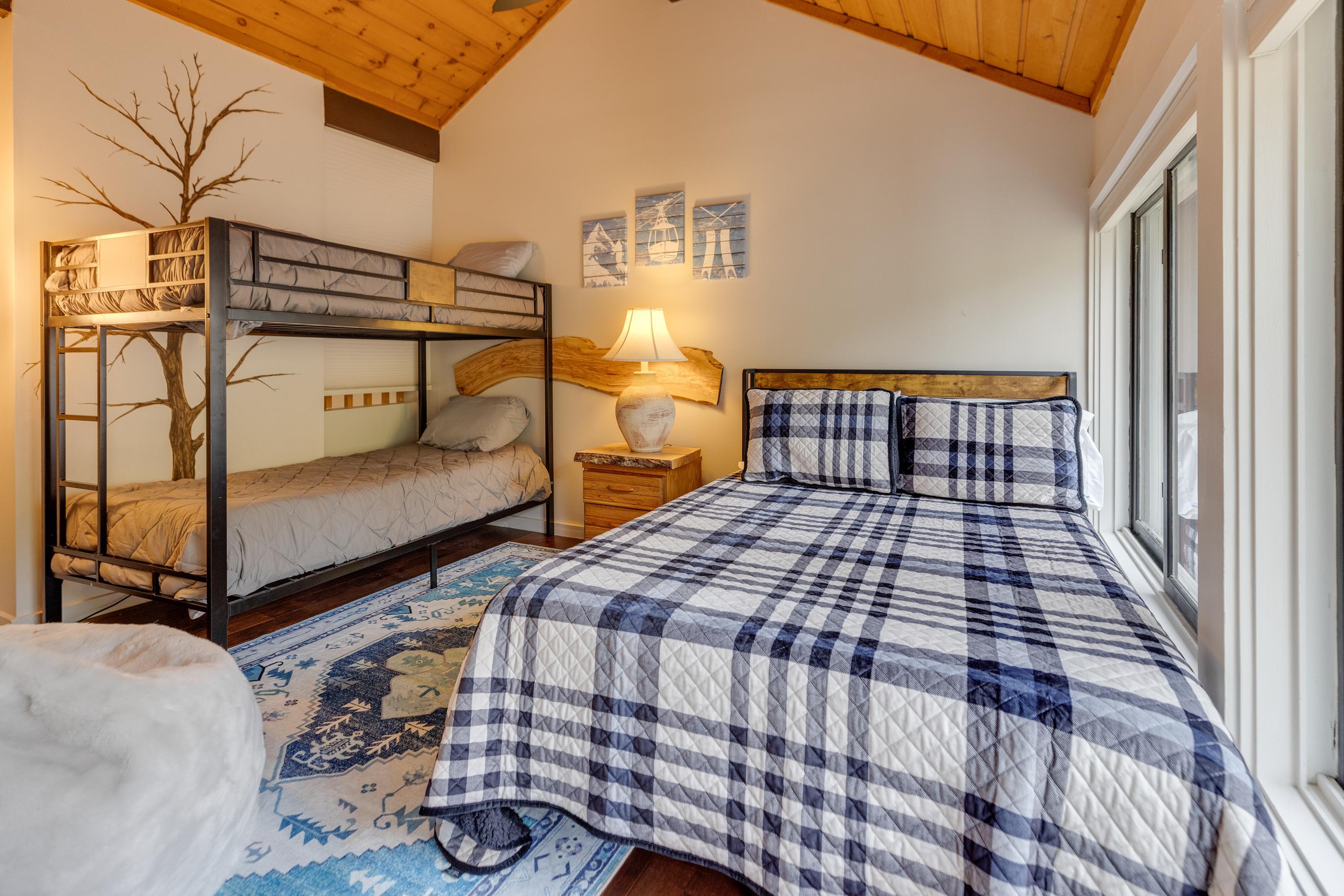 65-2 Clearbrook Road Lincoln, NH 03251 - Photo 16 of 35