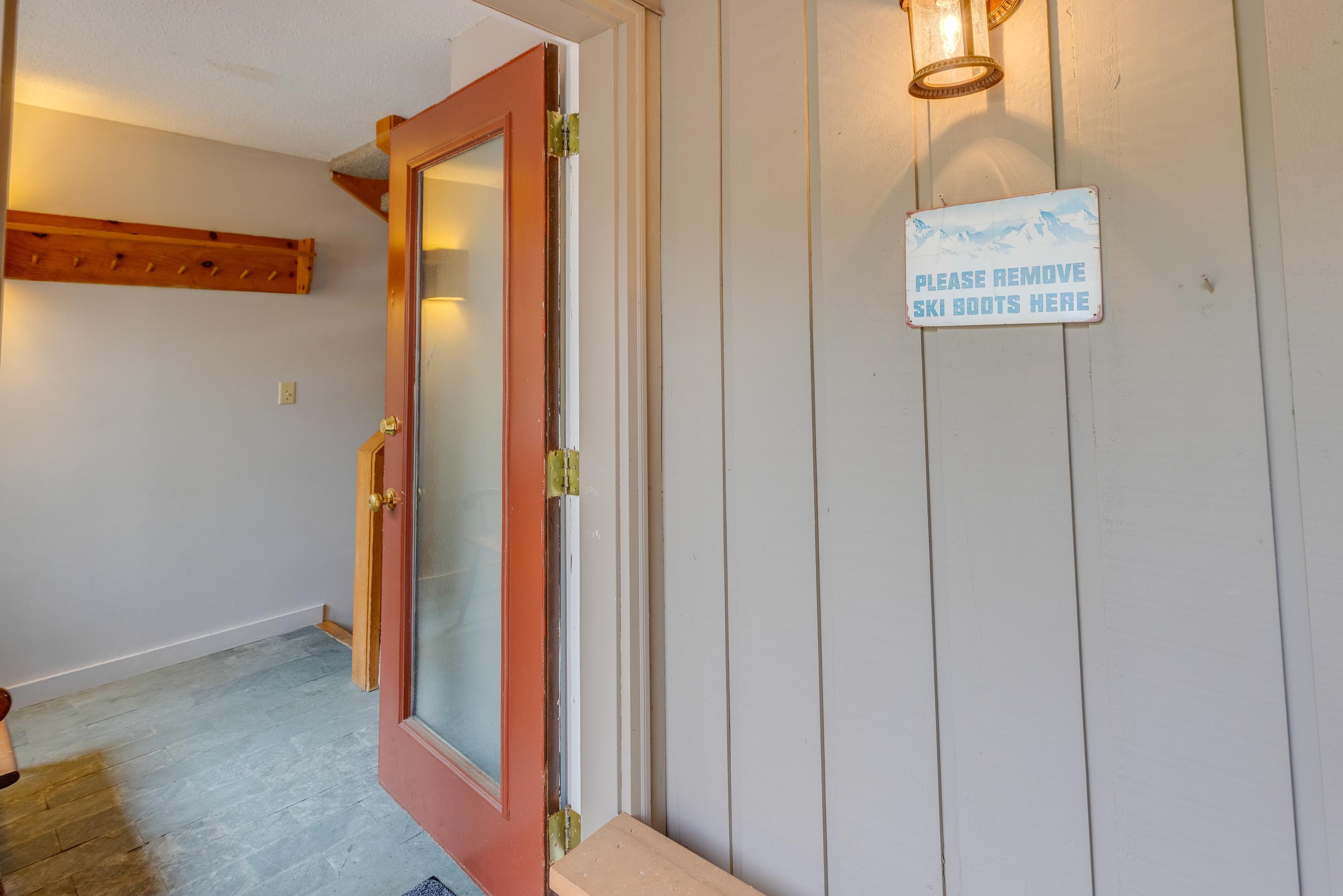 65-2 Clearbrook Road Lincoln, NH 03251 - Photo 3 of 35