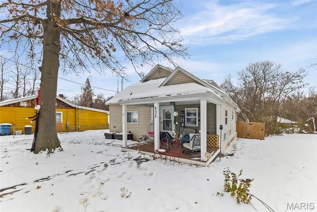 $135,000 | 835 Chouteau Street, Alton, IL 62002