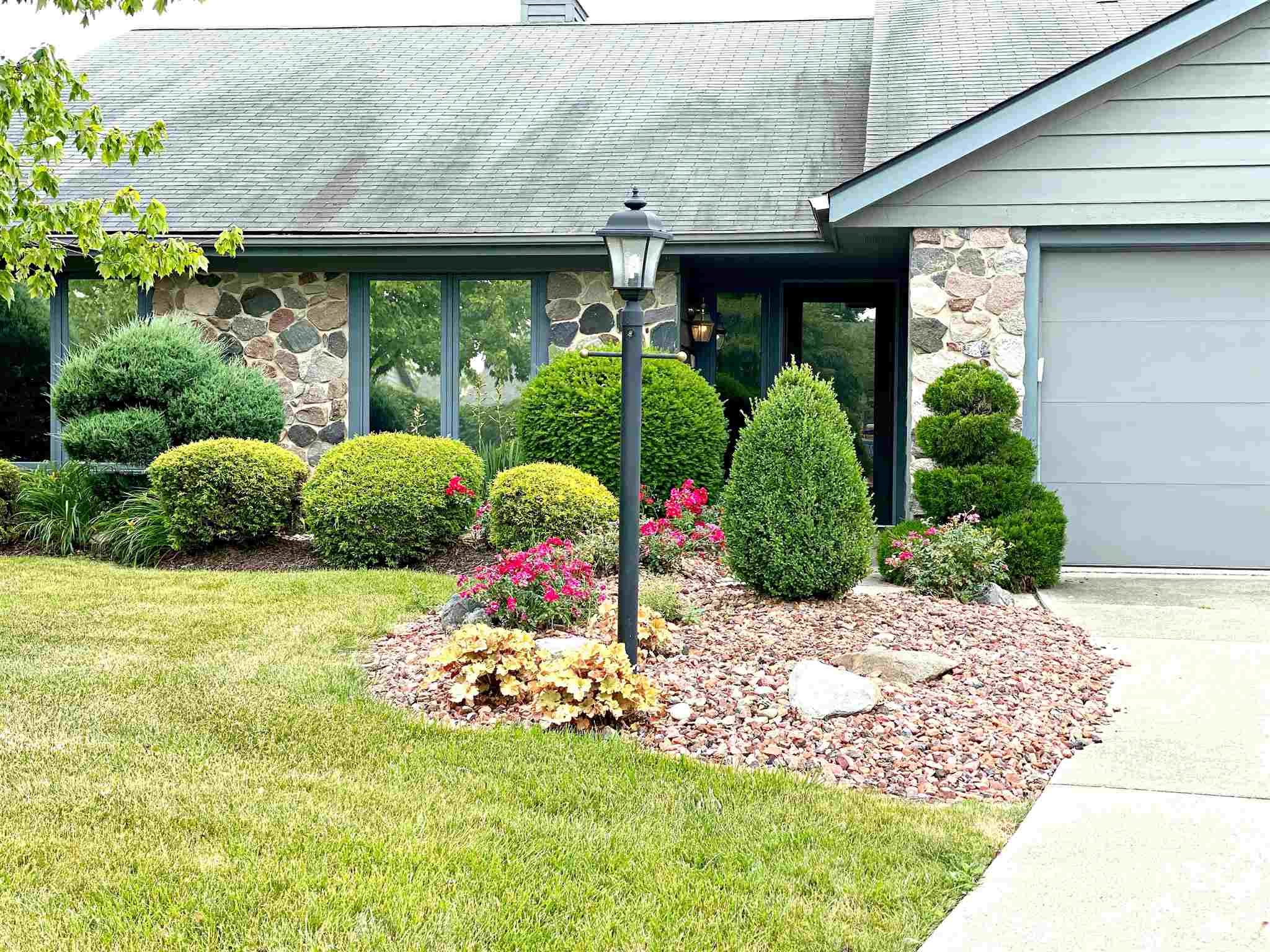 4820 Crystal Ridge Cove Fort Wayne, IN 46835 - Photo 3 of 27 Gallery Image 3