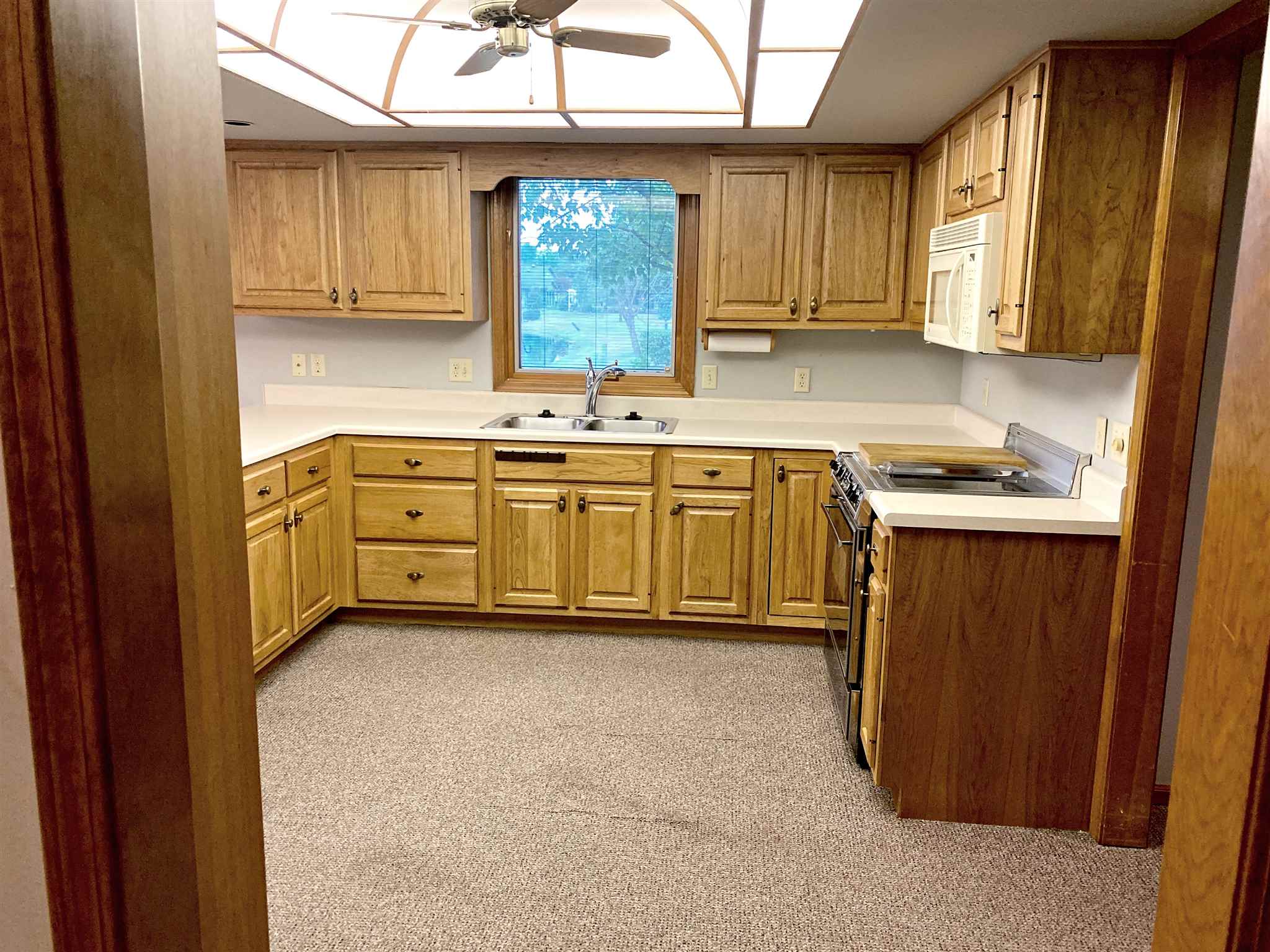 4820 Crystal Ridge Cove Fort Wayne, IN 46835 - Photo 7 of 27 Gallery Image 7