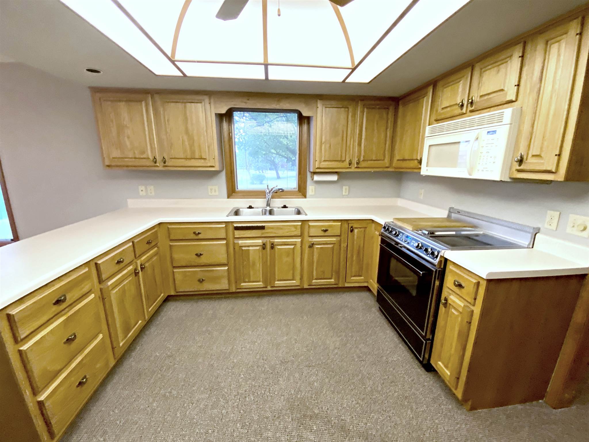 4820 Crystal Ridge Cove Fort Wayne, IN 46835 - Photo 9 of 27 Gallery Image 9