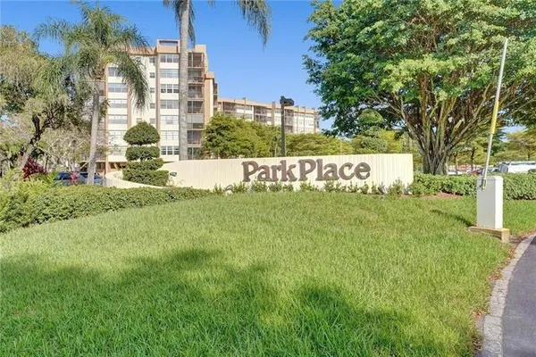 $1,700 | 1300 St Charles Place, Unit 706, Pembroke Pines, FL 33026