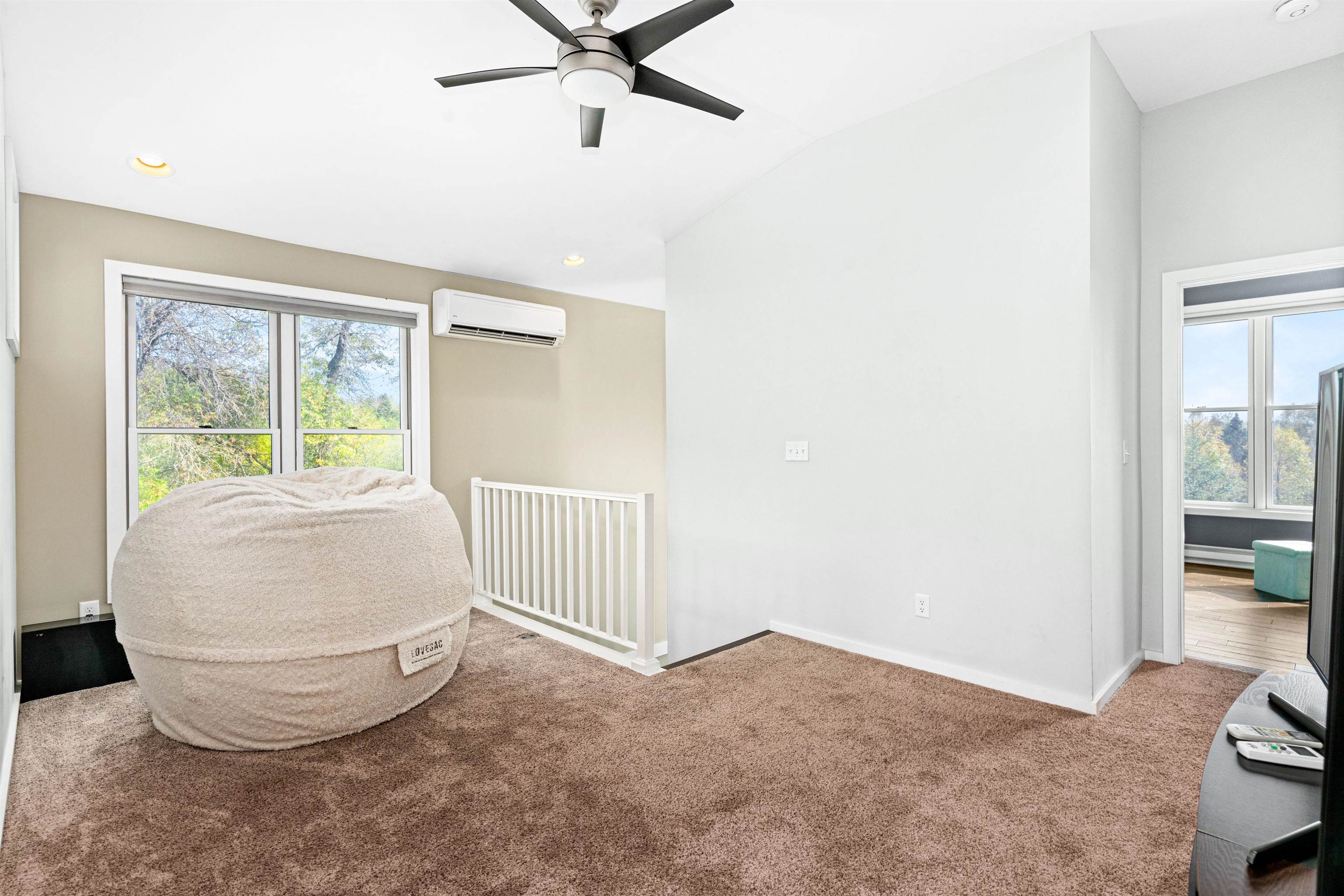 5191 Morris Thomas Road Hermantown, MN 55810 - Photo 22 of 33 Sitting Room