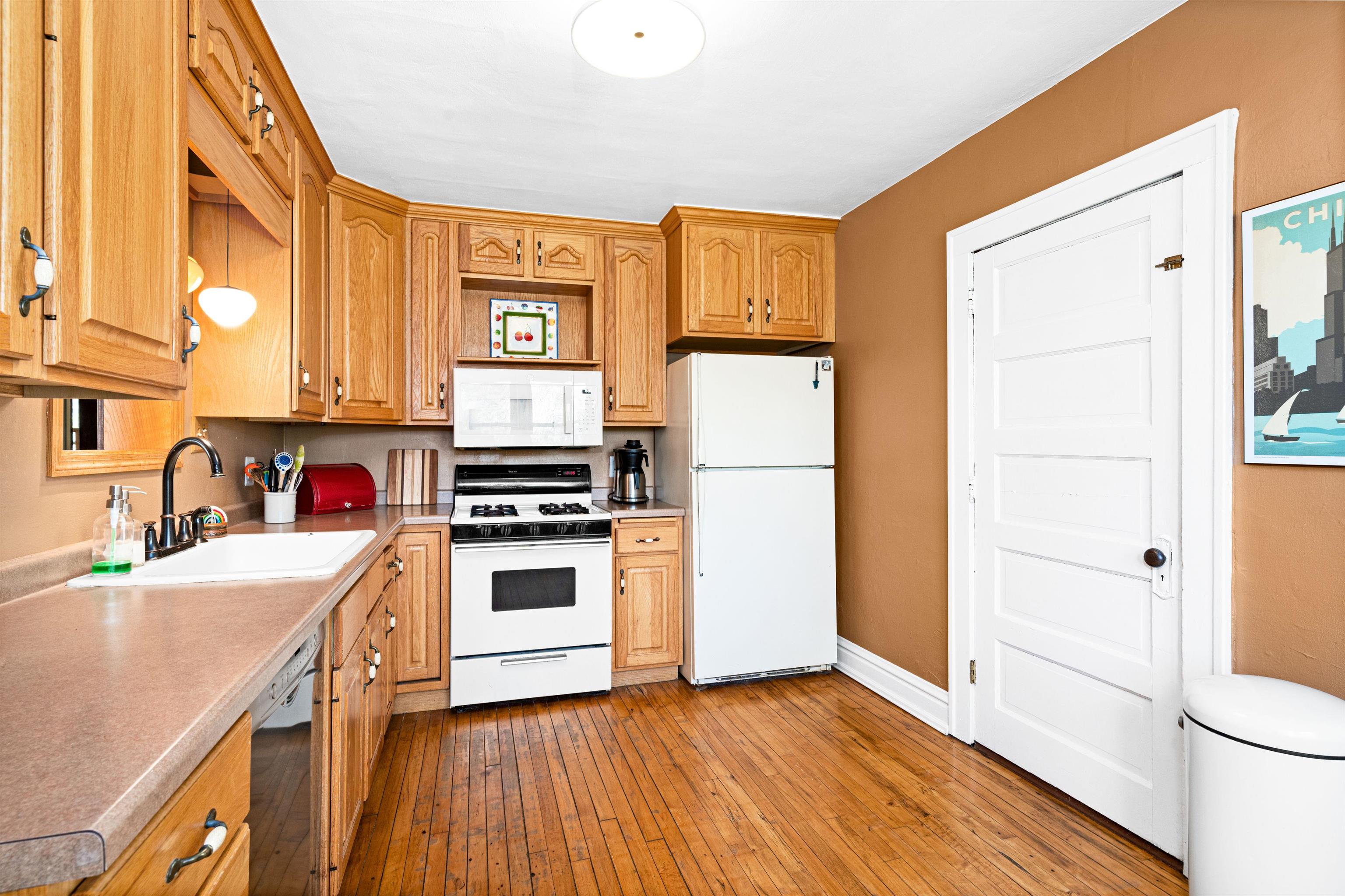 5191 Morris Thomas Road Hermantown, MN 55810 - Photo 9 of 33 Kitchen
