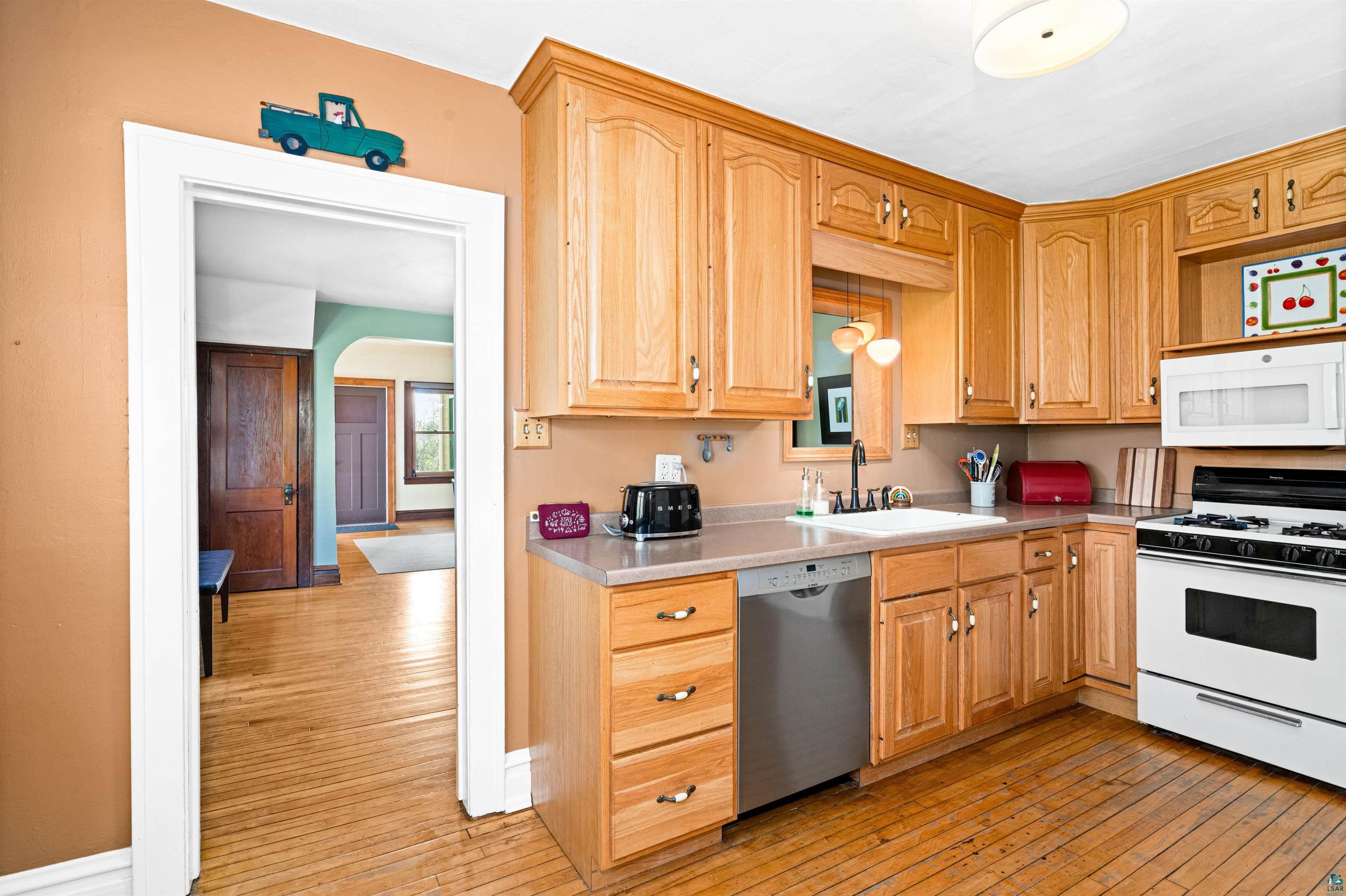 5191 Morris Thomas Road Hermantown, MN 55810 - Photo 10 of 33 Kitchen