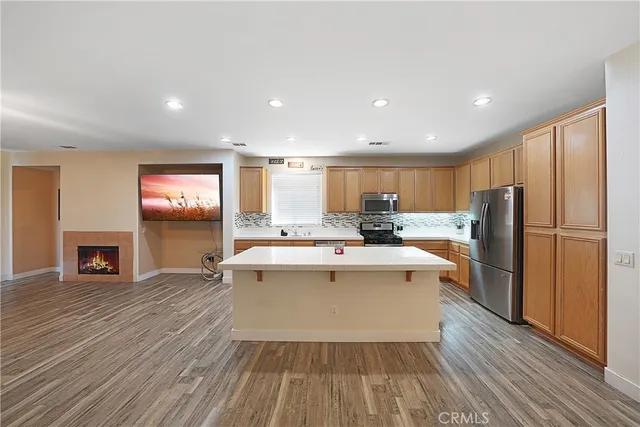 $478,000 | 13864 Grant Way, Oak Hills, CA 92344