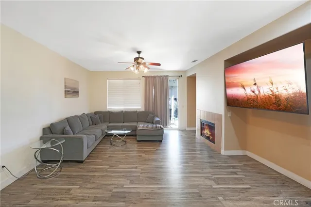 $478,000 | 13864 Grant Way, Oak Hills, CA 92344