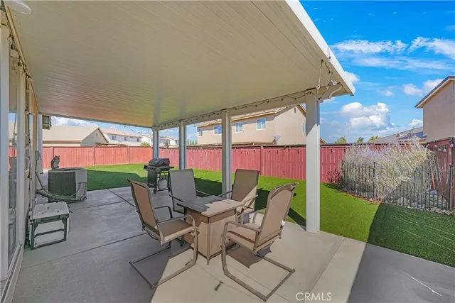 $478,000 | 13864 Grant Way, Oak Hills, CA 92344