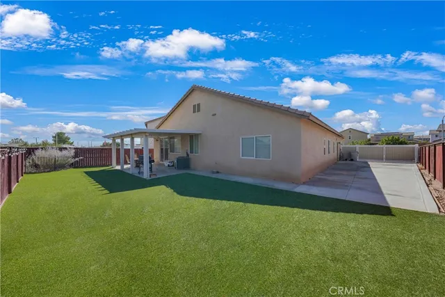$478,000 | 13864 Grant Way, Oak Hills, CA 92344