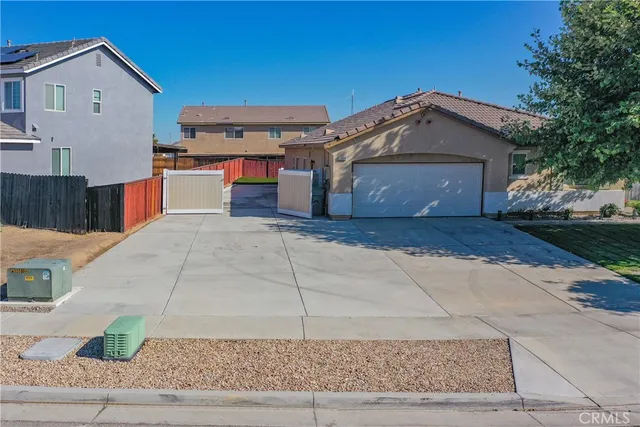 $478,000 | 13864 Grant Way, Oak Hills, CA 92344