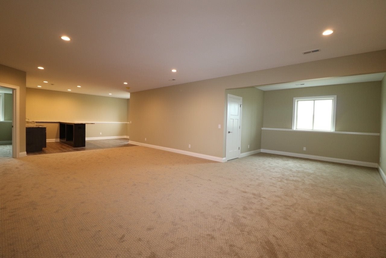 2254 Antler Ridge Drive Dubuque, IA 52002 - Photo 15 of 22 Gallery Image 15