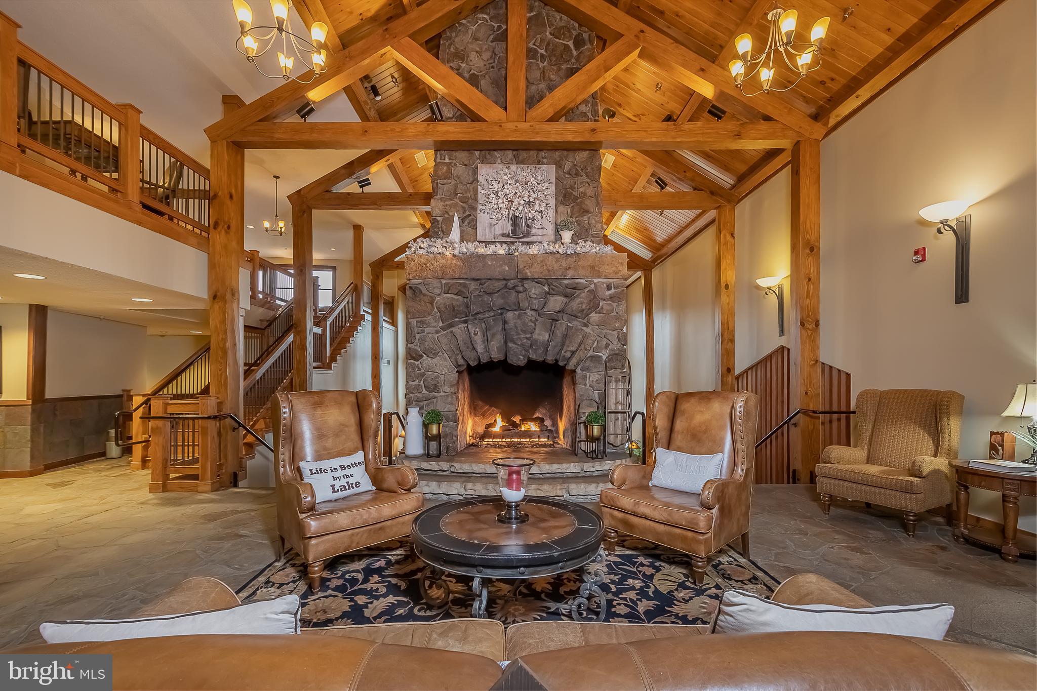 565 Glendale Road, Unit 124 Oakland, MD 21550 - Photo 2 of 30 Lobby common area