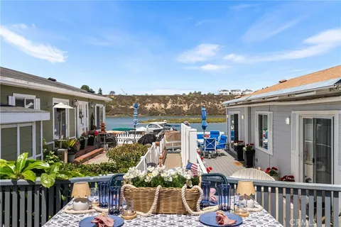 $927,000 | 8 Saratoga, Newport Beach, CA 92660