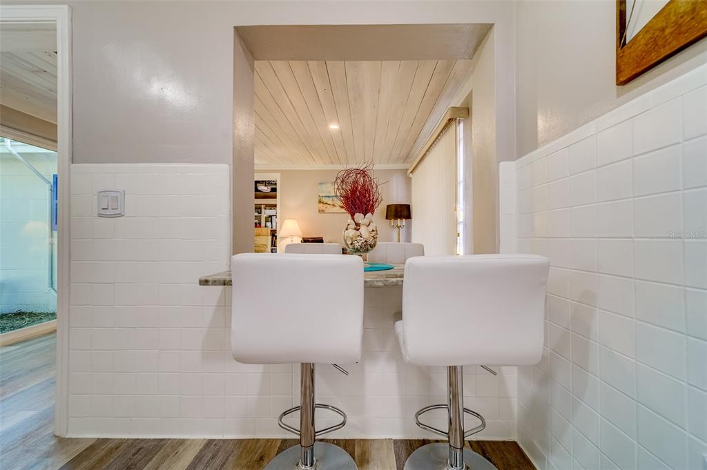 10802 Mohawk Road St. Petersburg, FL 33708 - Photo 9 of 58