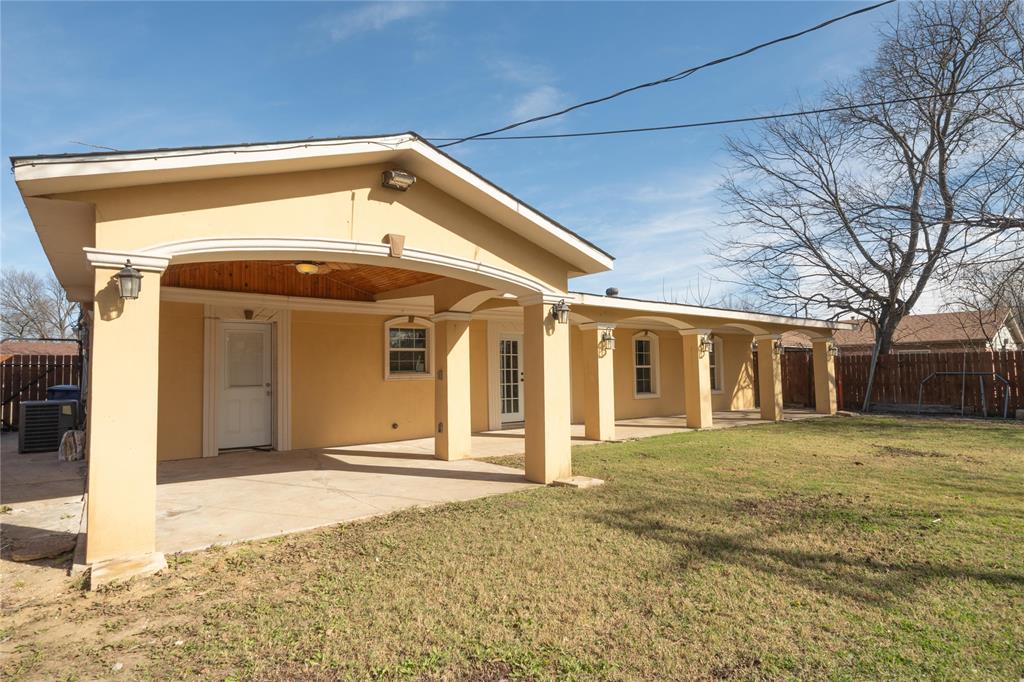 913 Russell Road Everman, TX 76140 - Photo 26 of 28