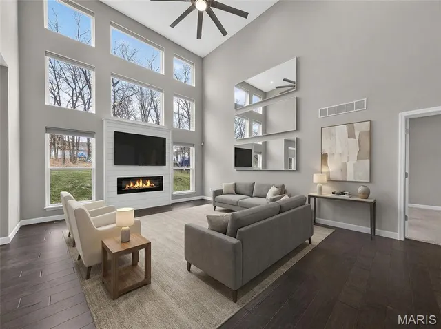 $489,900 | 732 Lost Canyon Boulevard, Wentzville, MO 63385